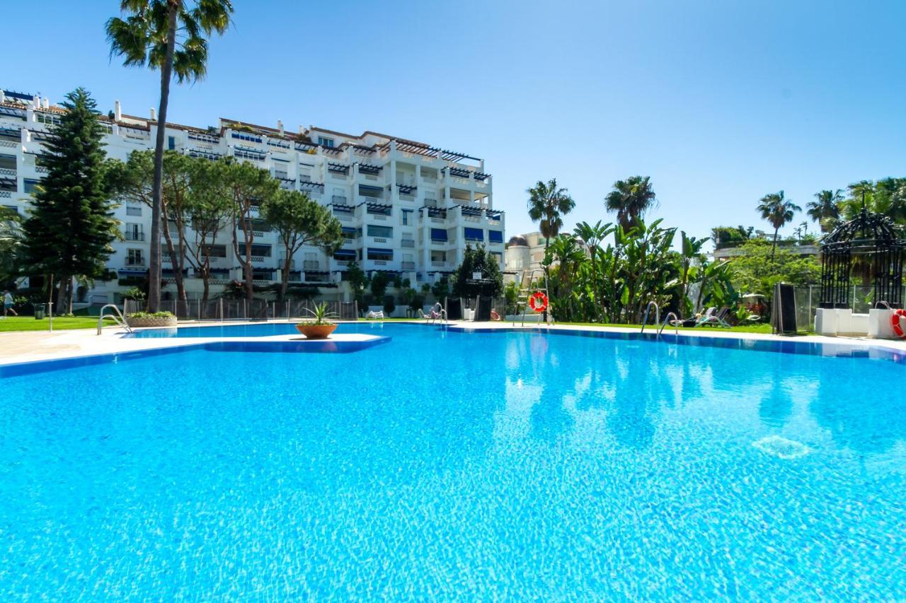 Marbella Banus Suites - Bird Of Paradise Playas Del Duque Banus Suite Apartment Eksteriør billede